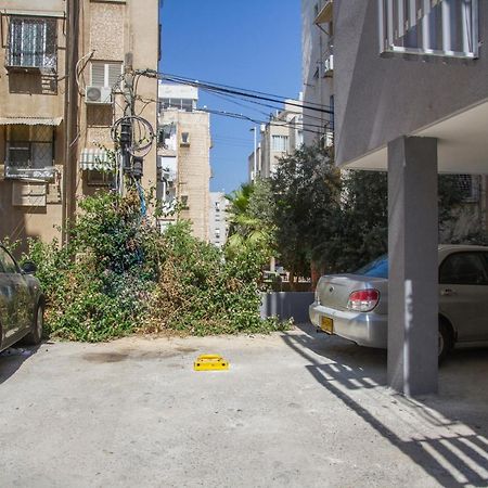 Apartments4You Maya Bat Yam Exterior foto