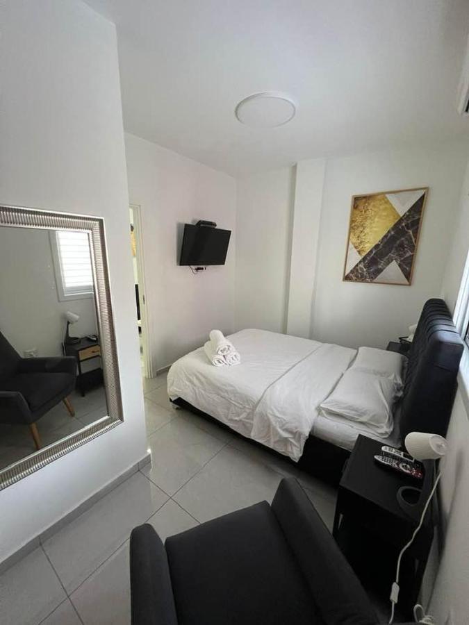 Apartments4You Maya Bat Yam Exterior foto
